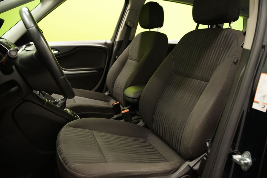 Opel Zafira vaihtoauto