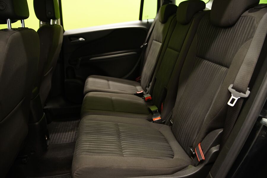 Opel Zafira vaihtoauto