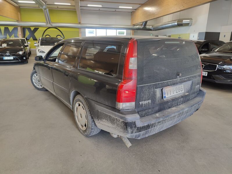 Volvo V70 vaihtoauto