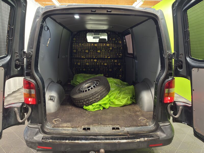 Volkswagen Transporter vaihtoauto