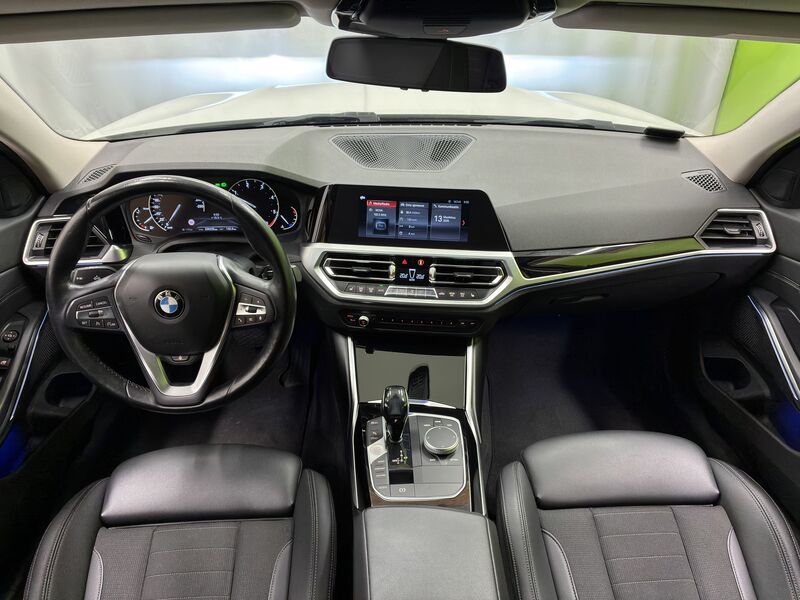 BMW 320 vaihtoauto