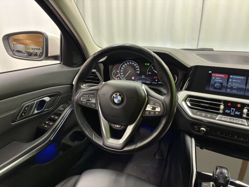 BMW 320 vaihtoauto