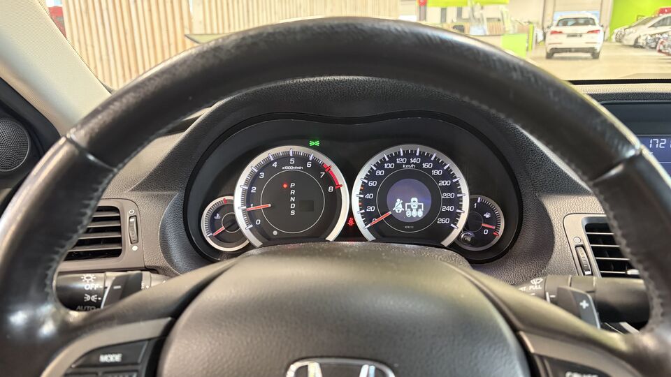 Honda Accord vaihtoauto