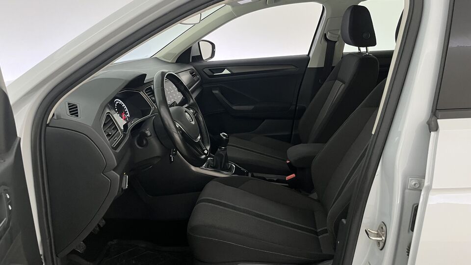 Volkswagen T-Roc vaihtoauto