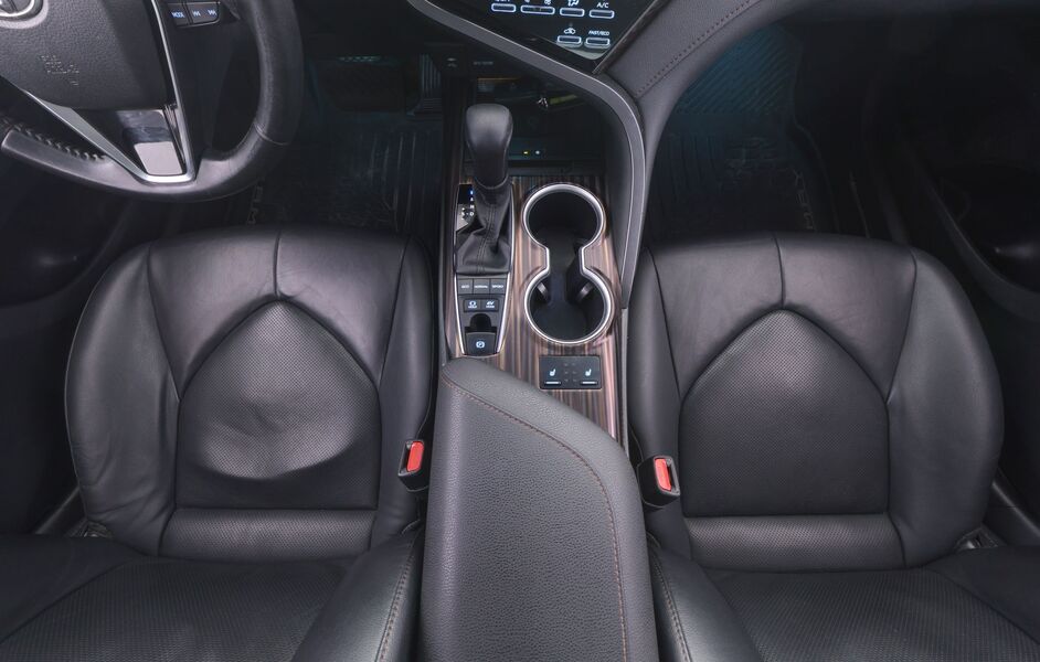 Toyota Camry vaihtoauto