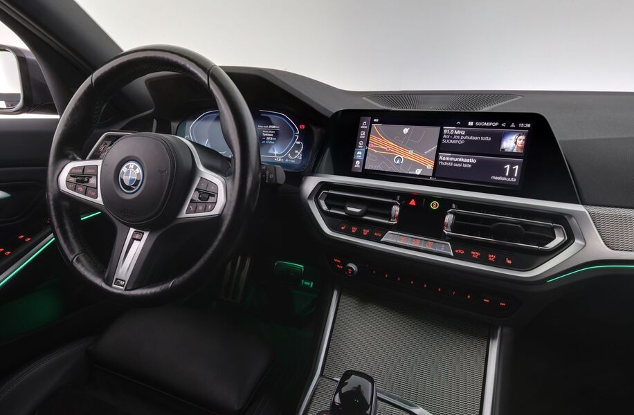 BMW 330 vaihtoauto