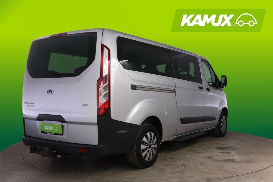 Ford Tourneo Custom vaihtoauto