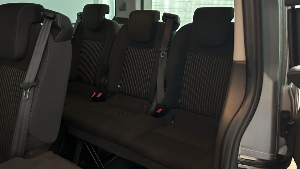 Ford Tourneo Custom vaihtoauto