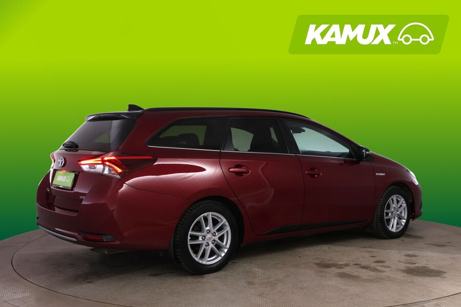 Toyota Auris vaihtoauto