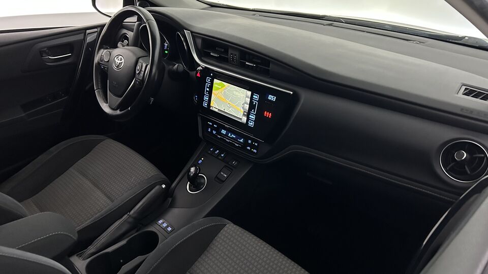 Toyota Auris vaihtoauto