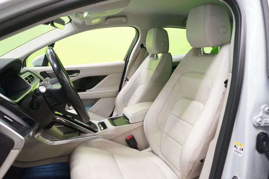 Jaguar I-PACE vaihtoauto