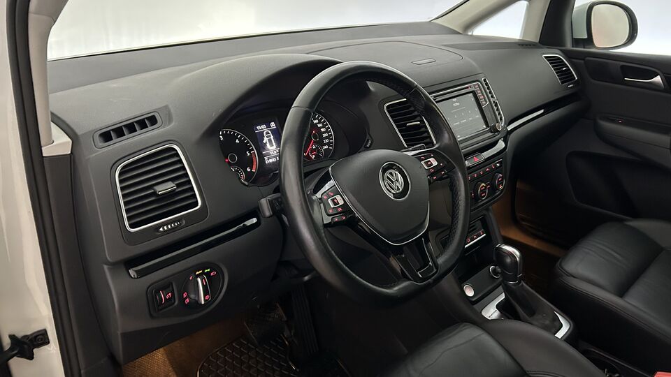 Volkswagen Sharan vaihtoauto