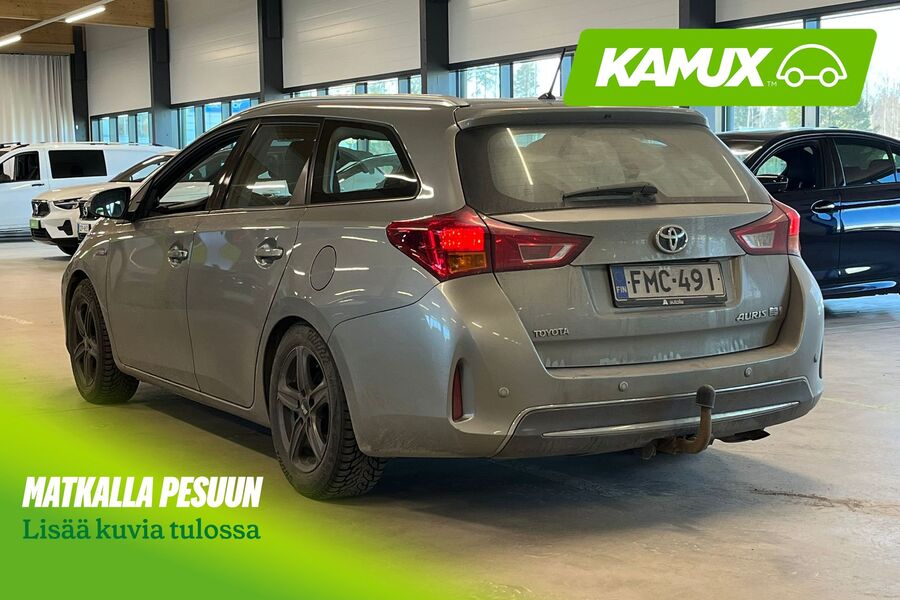 Toyota Auris vaihtoauto