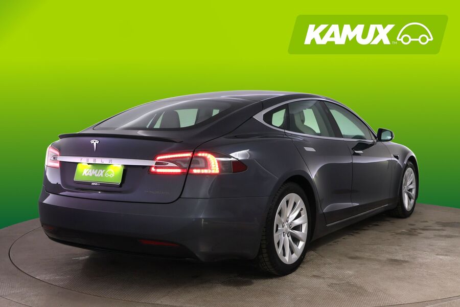 Tesla Model S vaihtoauto