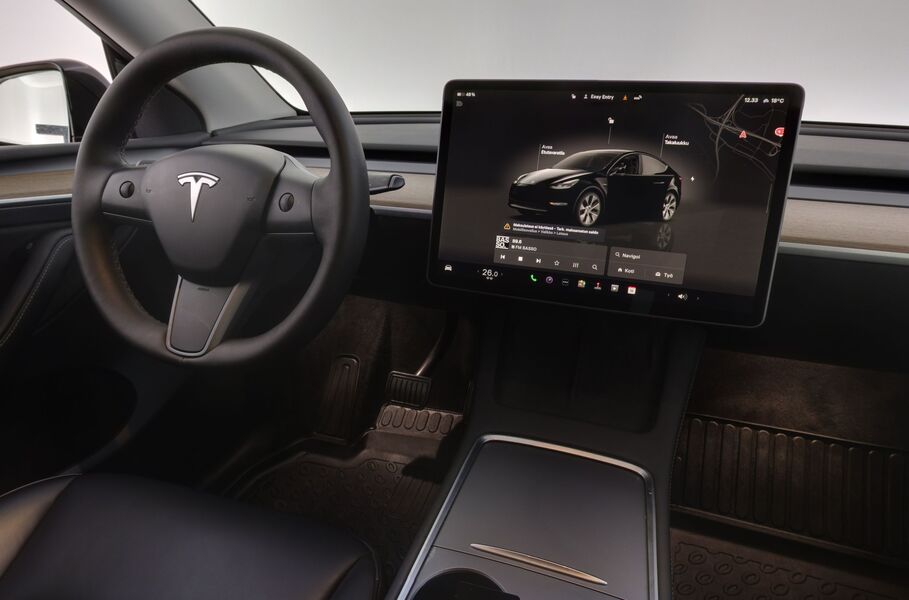 Tesla Model Y vaihtoauto