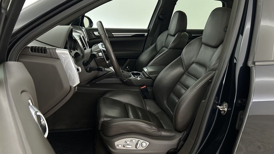 Porsche Cayenne vaihtoauto