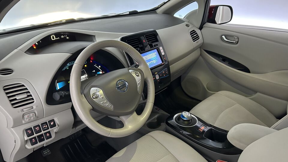 Nissan Leaf vaihtoauto