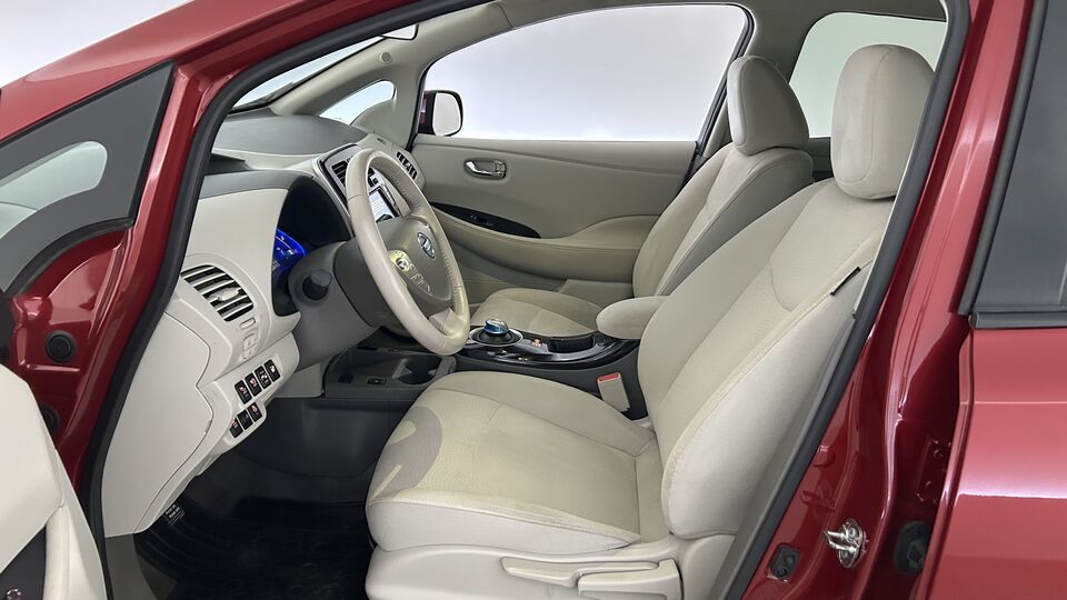 Nissan Leaf vaihtoauto