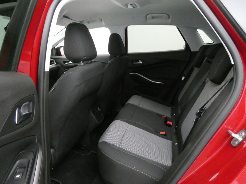 Opel Grandland vaihtoauto