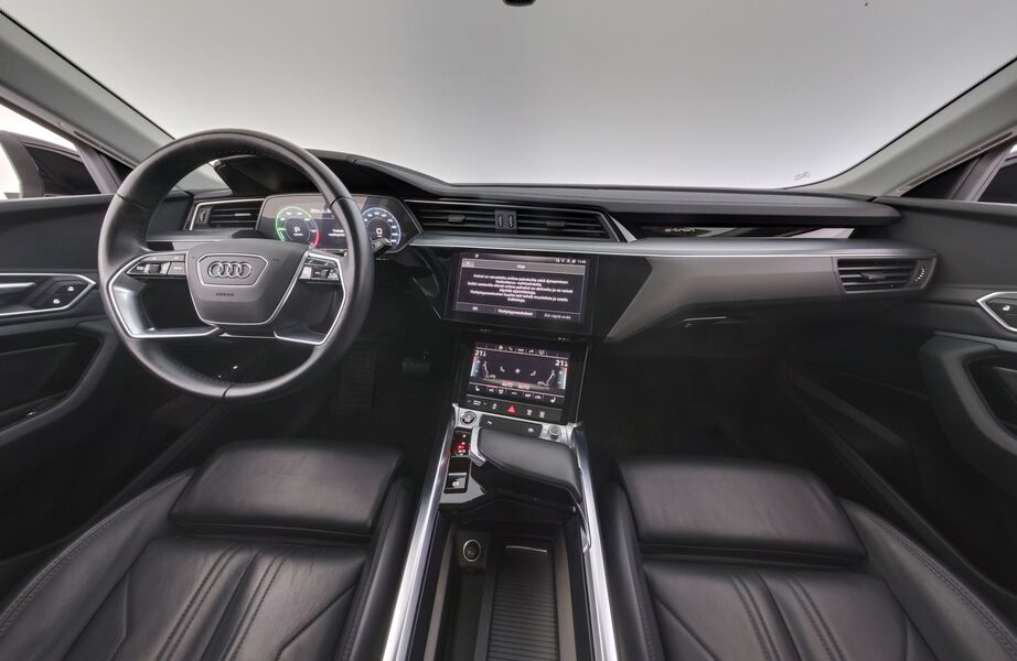 Audi e-tron vaihtoauto