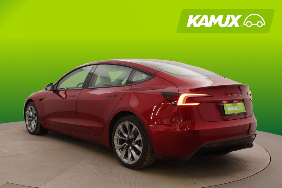 Tesla Model 3 vaihtoauto