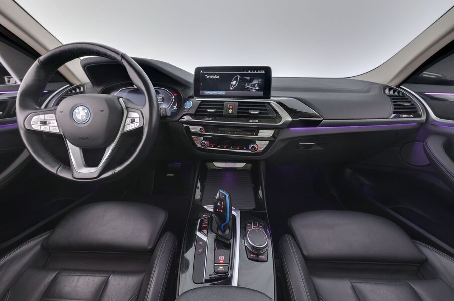 BMW iX3 vaihtoauto