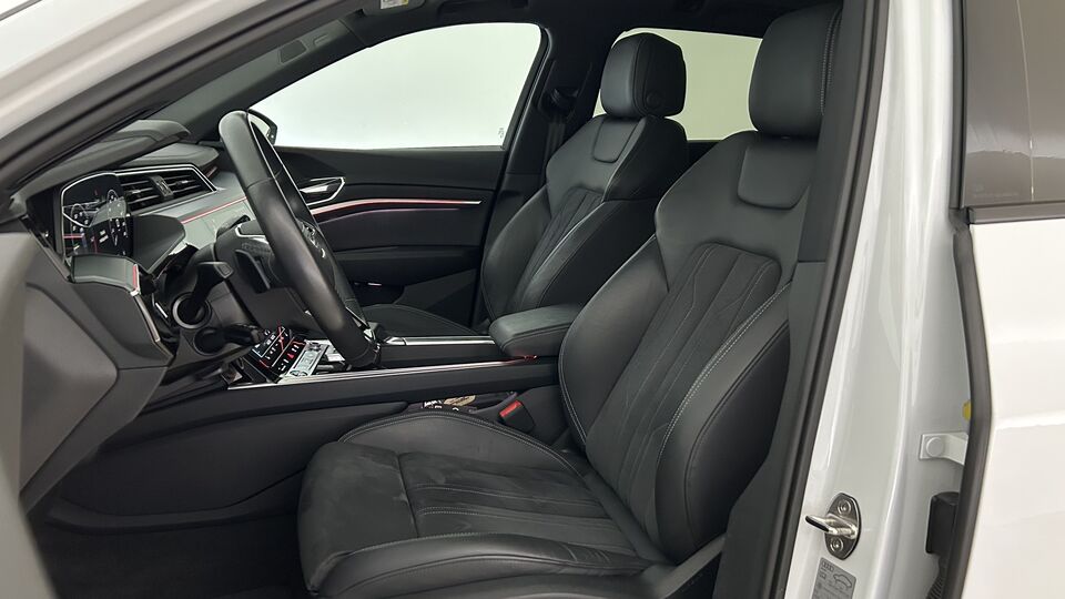 Audi Q8 e-tron vaihtoauto