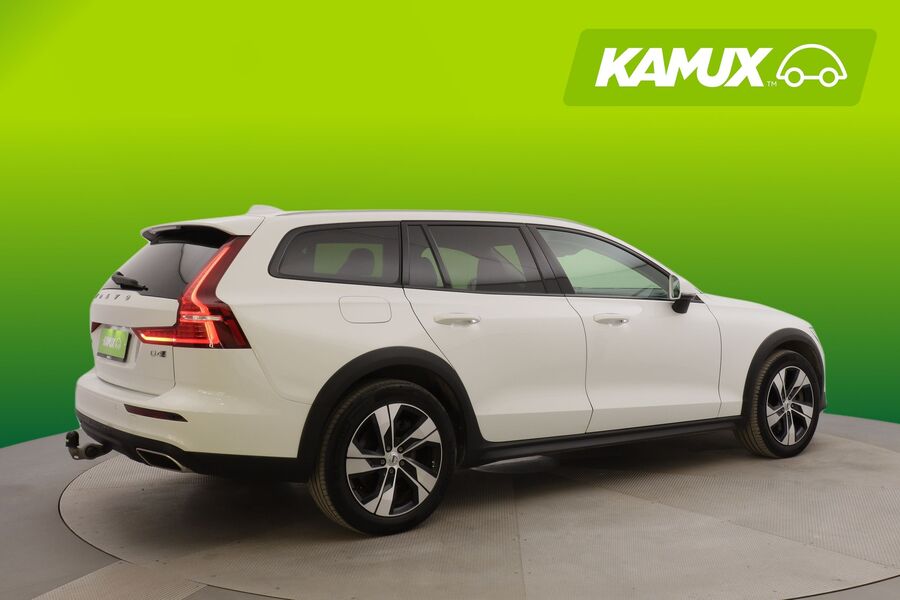 Volvo V60 Cross Country vaihtoauto