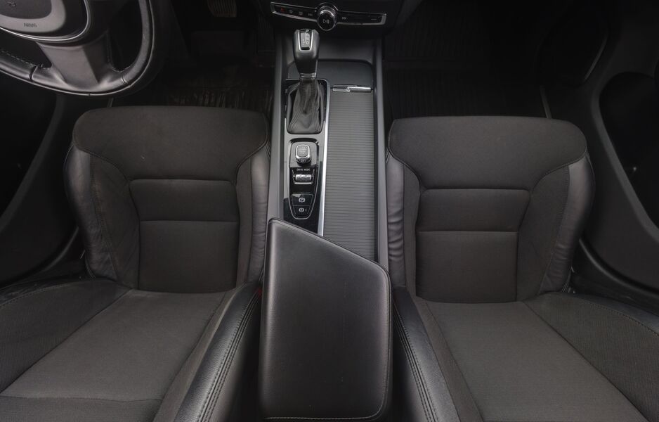 Volvo V60 Cross Country vaihtoauto