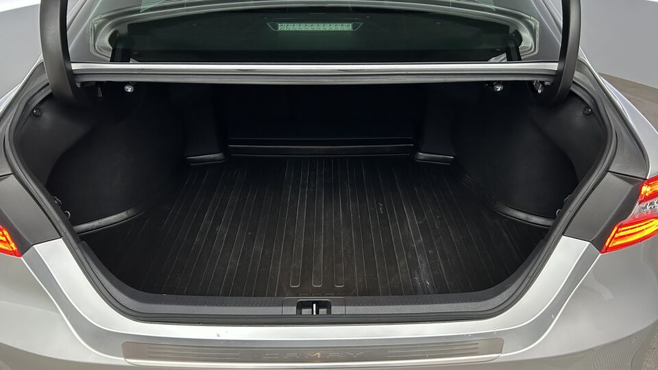 Toyota Camry vaihtoauto