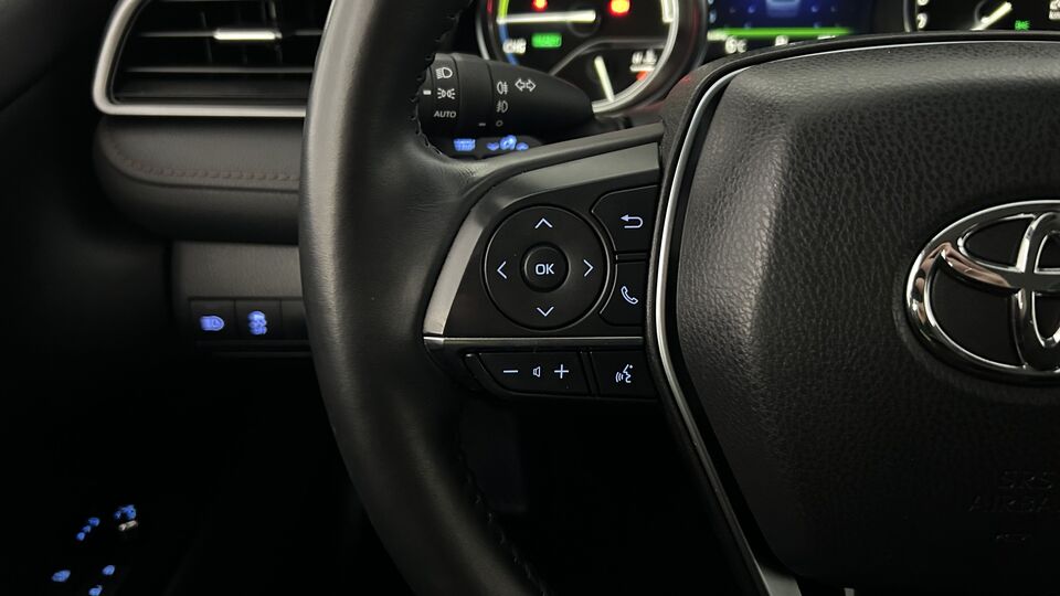 Toyota Camry vaihtoauto