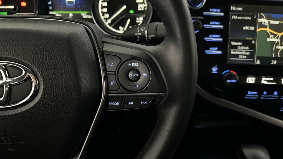 Toyota Camry vaihtoauto