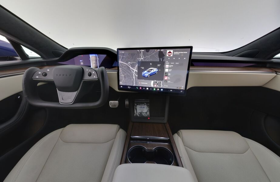 Tesla Model S vaihtoauto