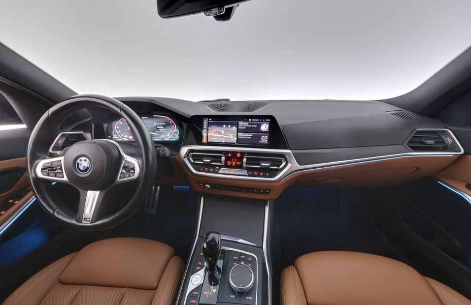 BMW 330 vaihtoauto