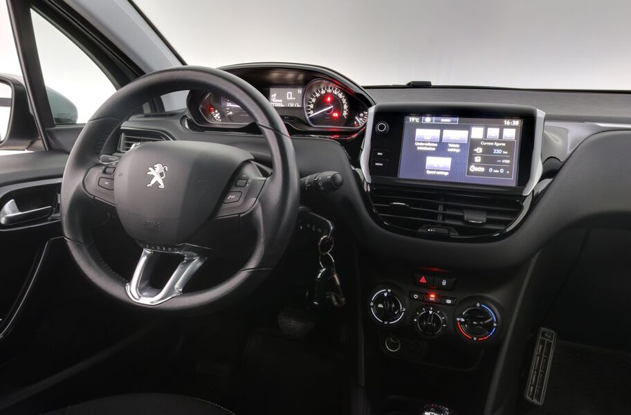 Peugeot 208 vaihtoauto