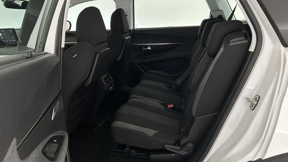 Peugeot 5008 vaihtoauto