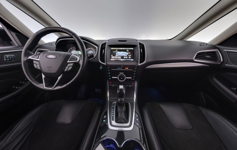 Ford Galaxy vaihtoauto