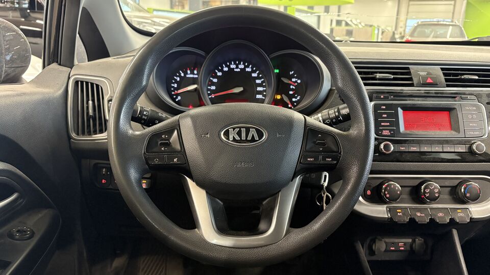 Kia Rio vaihtoauto