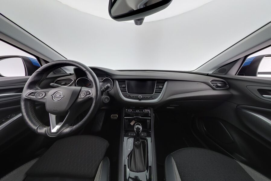 Opel Grandland X vaihtoauto