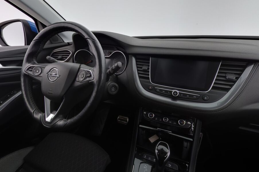 Opel Grandland X vaihtoauto