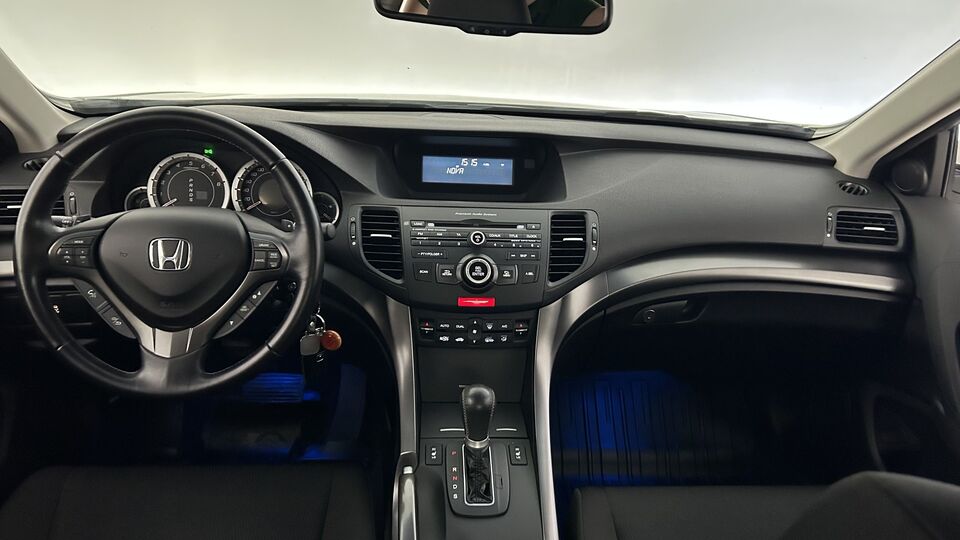 Honda Accord vaihtoauto