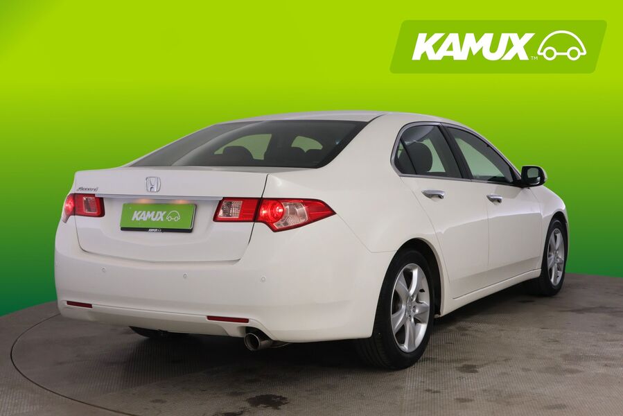 Honda Accord vaihtoauto