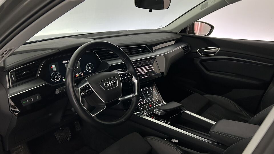 Audi Q8 e-tron vaihtoauto