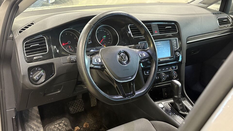 Volkswagen Golf vaihtoauto