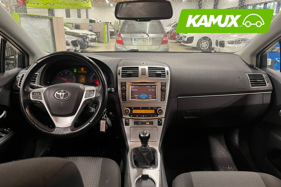 Toyota Avensis vaihtoauto