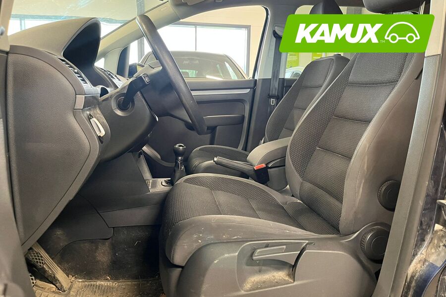 Volkswagen Touran vaihtoauto