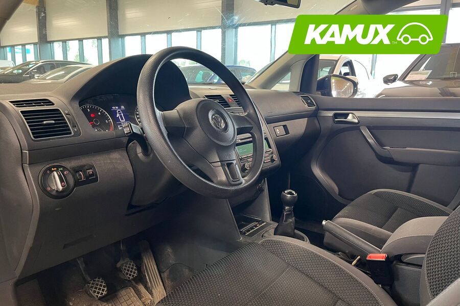 Volkswagen Touran vaihtoauto