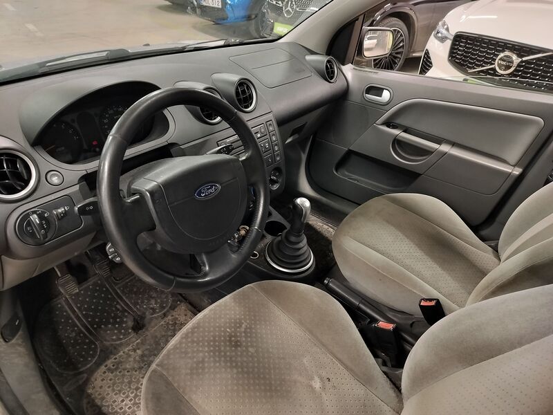 Ford Fiesta vaihtoauto