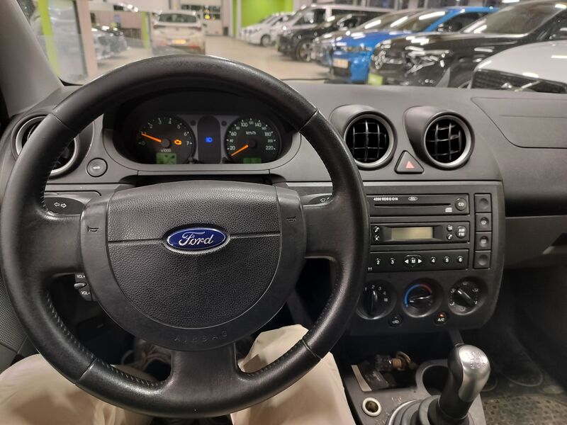 Ford Fiesta vaihtoauto