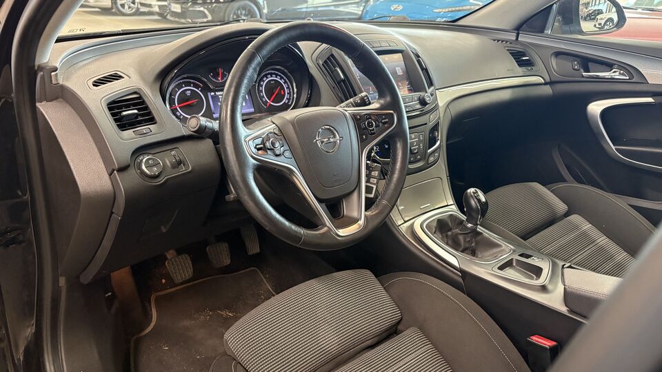 Opel Insignia vaihtoauto